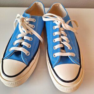 Converse - University Blue Chuck Taylors